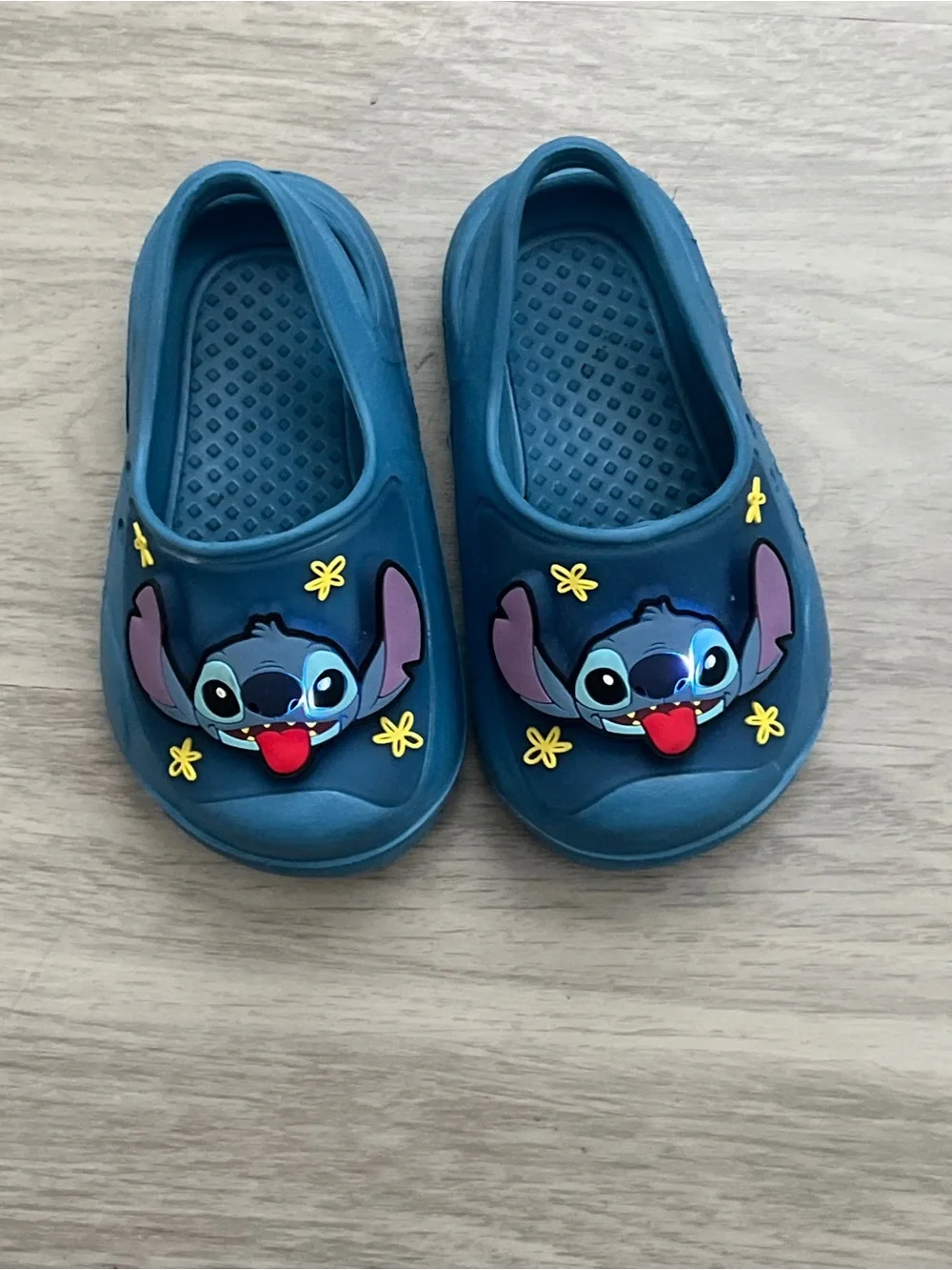 Disney Lilo & Stitch Kids Light Up Blue Clogs Shoes Size 5/6